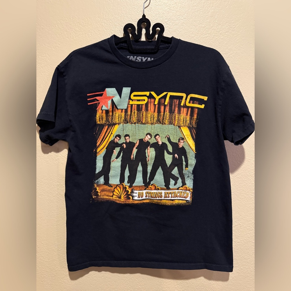 NSYNC No Strings Attached Black Graphic T-Shirt
